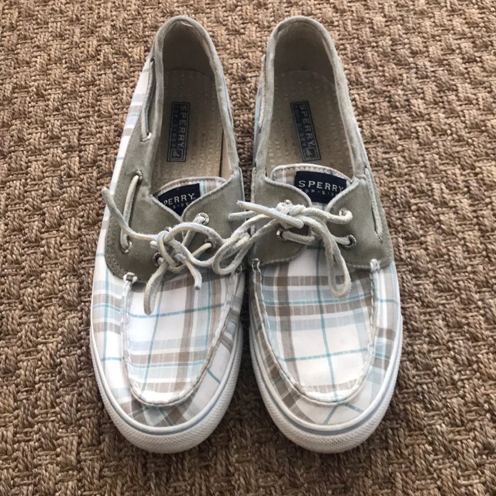 Women’s plaid Sperrys